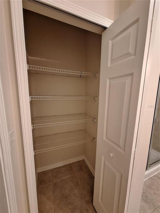 Под контрактом: $1,995 (3 спален, 2 ванн, 1417 Квадратных фут)