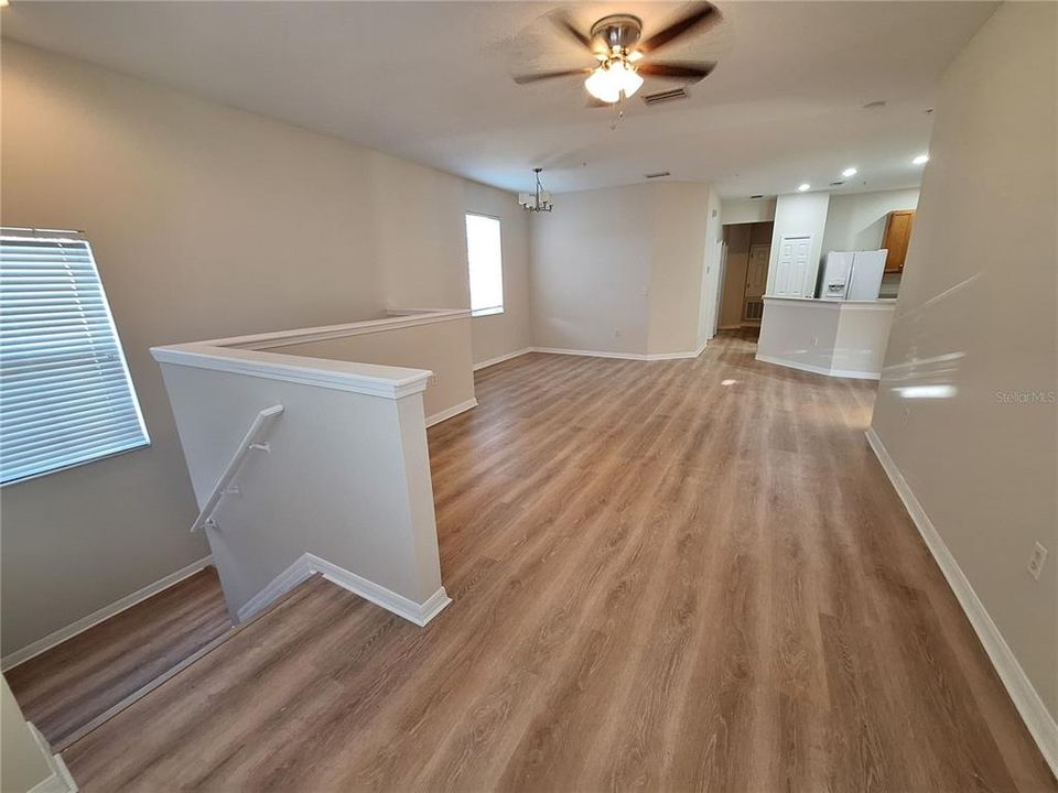 Под контрактом: $1,995 (3 спален, 2 ванн, 1417 Квадратных фут)