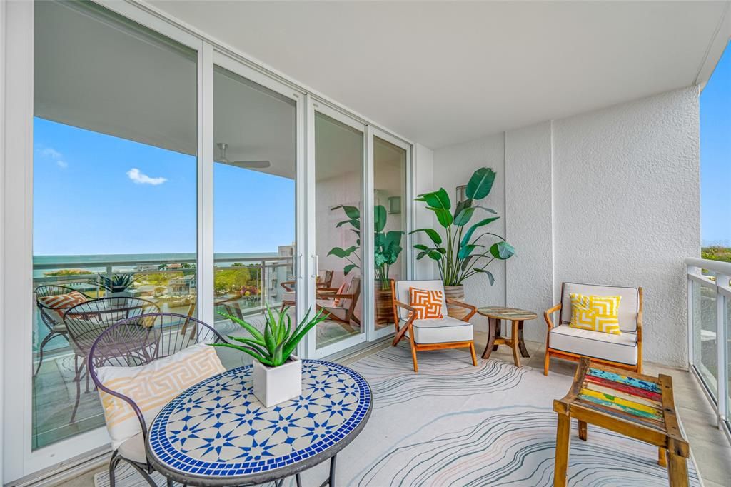 For Rent: $7,000 (2 beds, 2 baths, 1711 Square Feet)