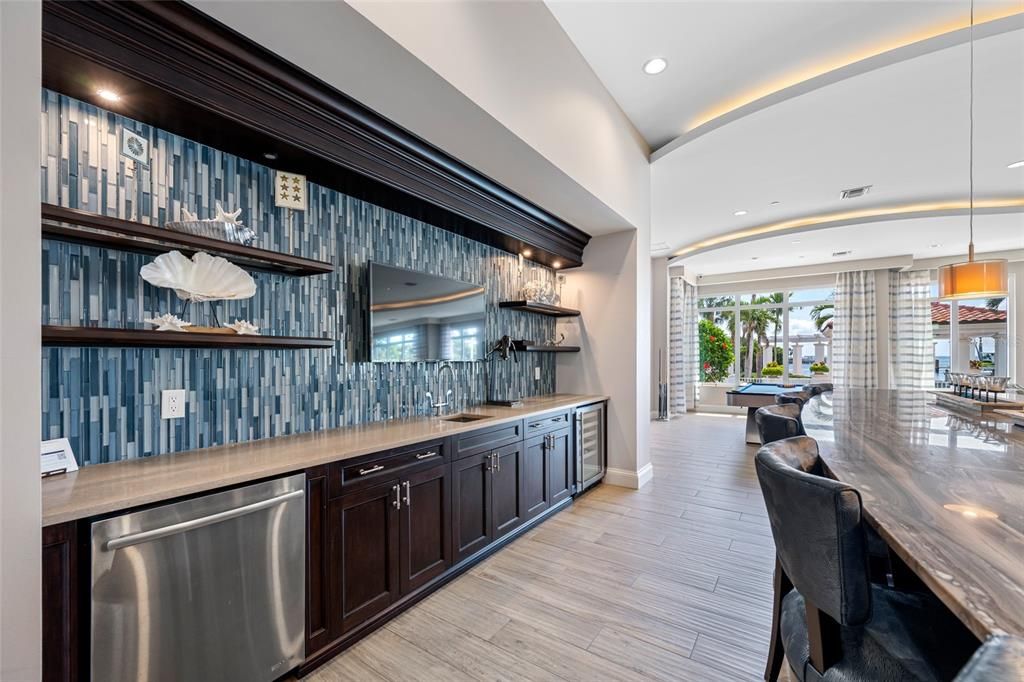 For Rent: $7,000 (2 beds, 2 baths, 1711 Square Feet)