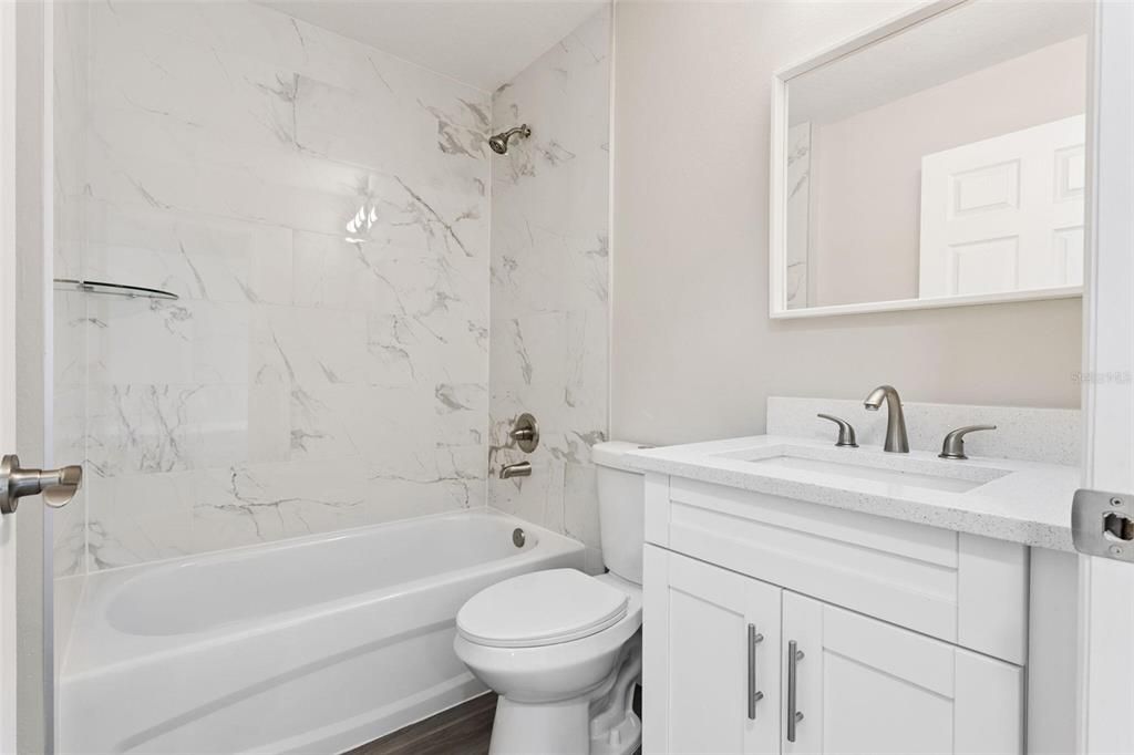 На продажу: $212,999 (3 спален, 2 ванн, 1130 Квадратных фут)