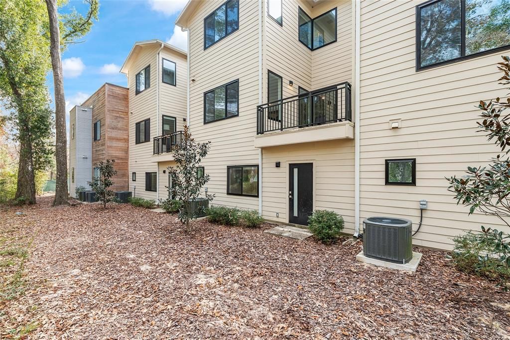 En Venta: $789,000 (3 camas, 3 baños, 2270 Pies cuadrados)