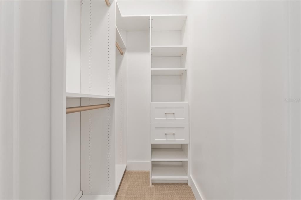 En Venta: $789,000 (3 camas, 3 baños, 2270 Pies cuadrados)