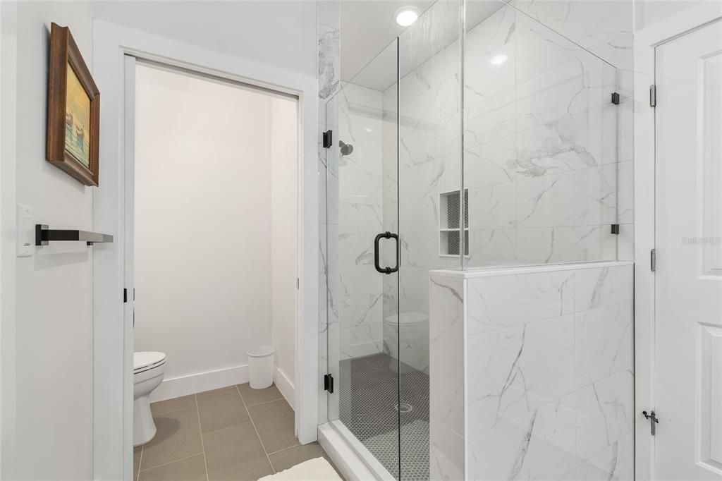 En Venta: $789,000 (3 camas, 3 baños, 2270 Pies cuadrados)