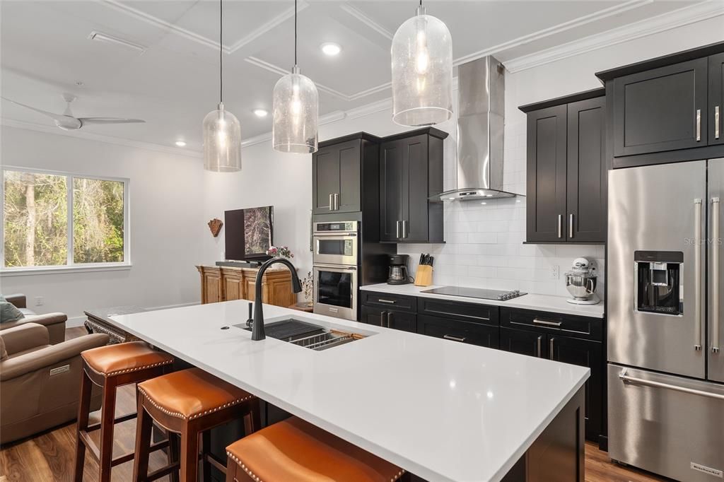 En Venta: $789,000 (3 camas, 3 baños, 2270 Pies cuadrados)