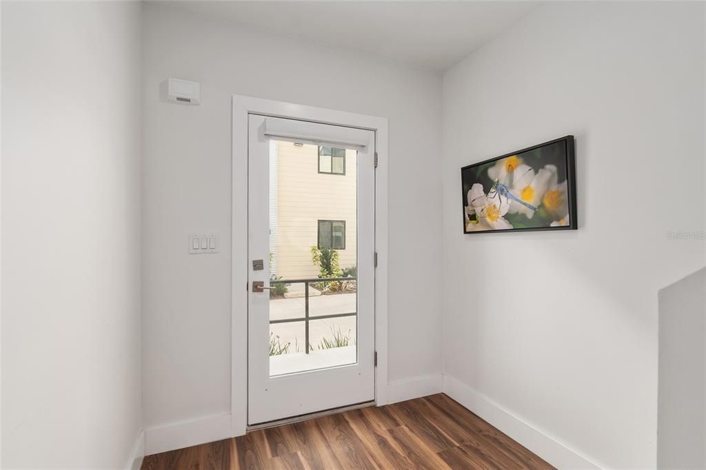 En Venta: $789,000 (3 camas, 3 baños, 2270 Pies cuadrados)