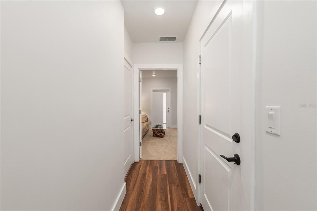 En Venta: $789,000 (3 camas, 3 baños, 2270 Pies cuadrados)
