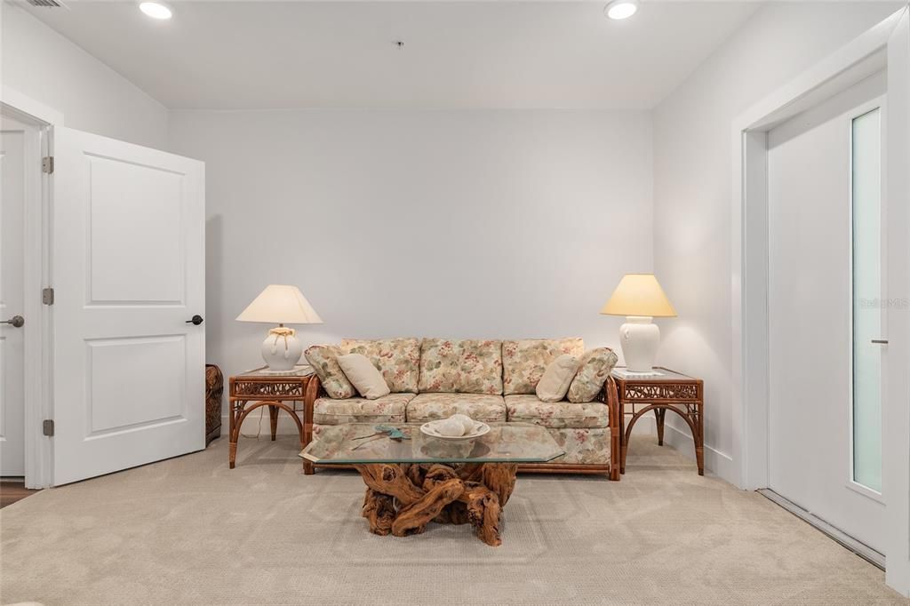 En Venta: $789,000 (3 camas, 3 baños, 2270 Pies cuadrados)