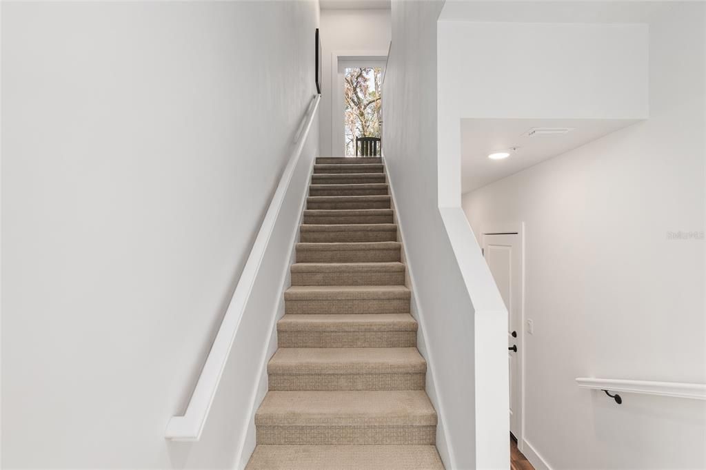 En Venta: $789,000 (3 camas, 3 baños, 2270 Pies cuadrados)