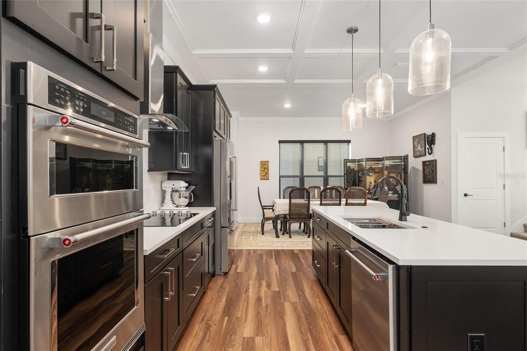 En Venta: $789,000 (3 camas, 3 baños, 2270 Pies cuadrados)