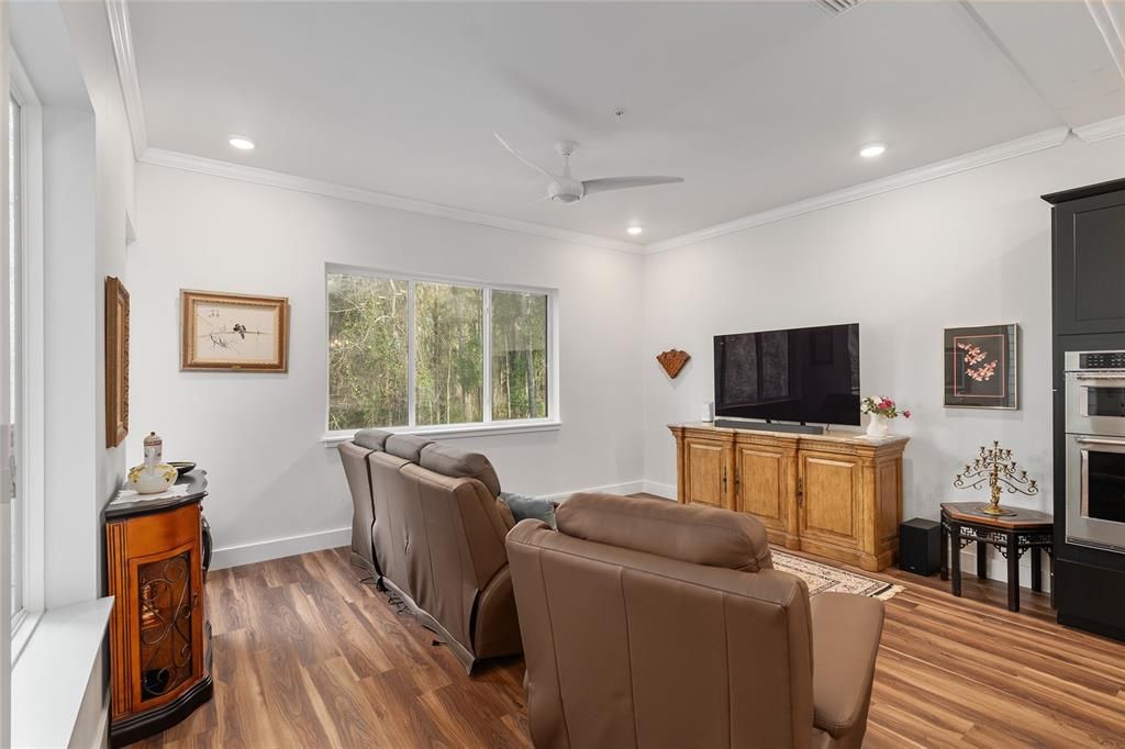 En Venta: $789,000 (3 camas, 3 baños, 2270 Pies cuadrados)