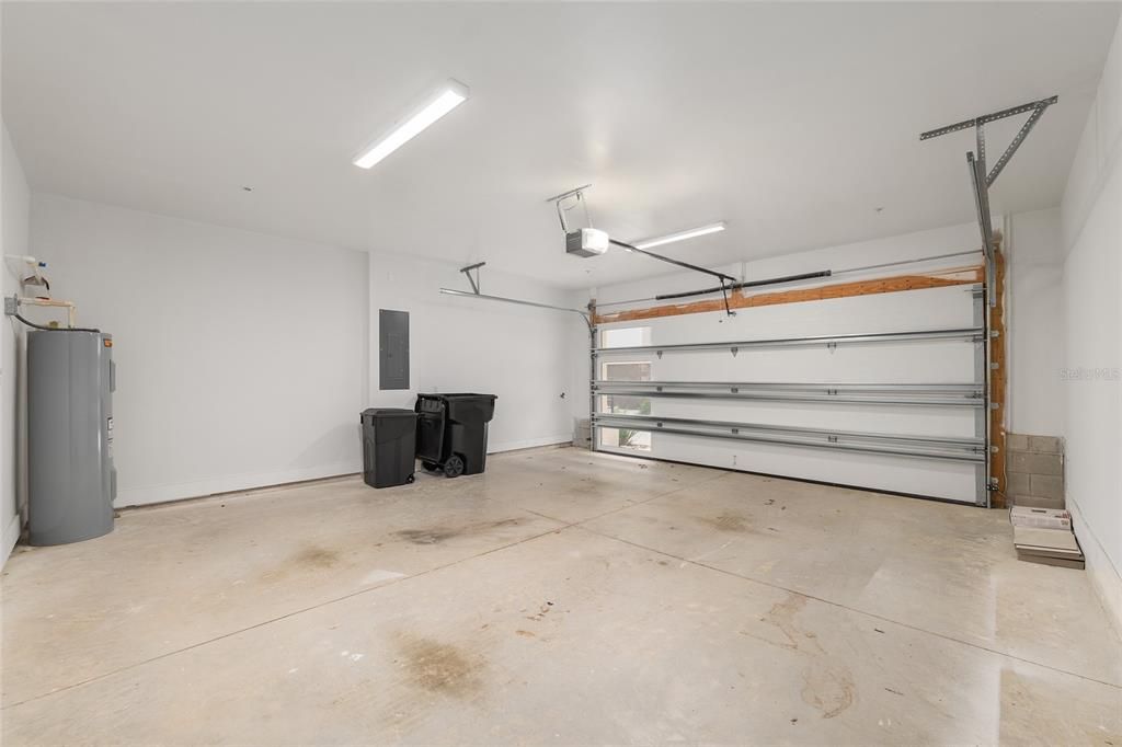 En Venta: $789,000 (3 camas, 3 baños, 2270 Pies cuadrados)