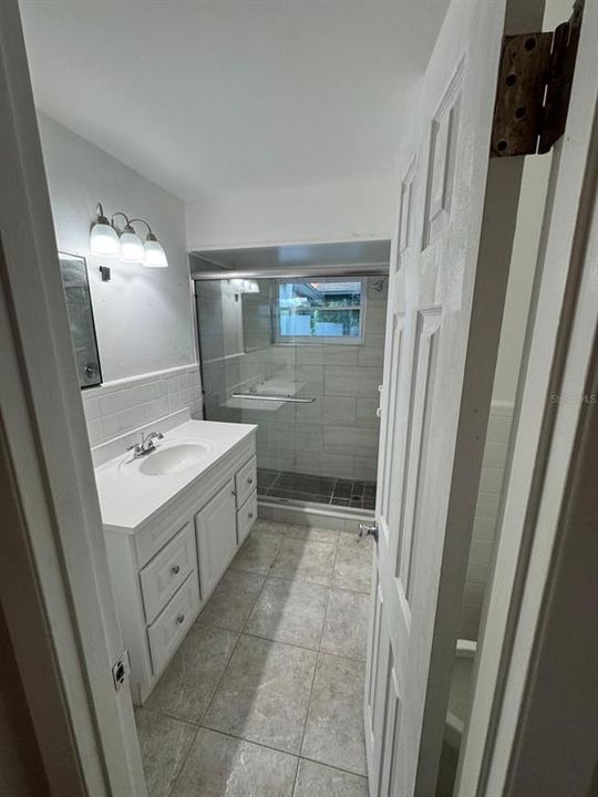 En Venta: $549,000 (6 camas, 4 baños, 2690 Pies cuadrados)