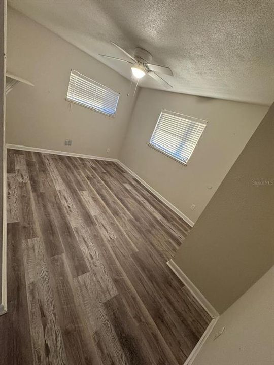 En Venta: $549,000 (6 camas, 4 baños, 2690 Pies cuadrados)