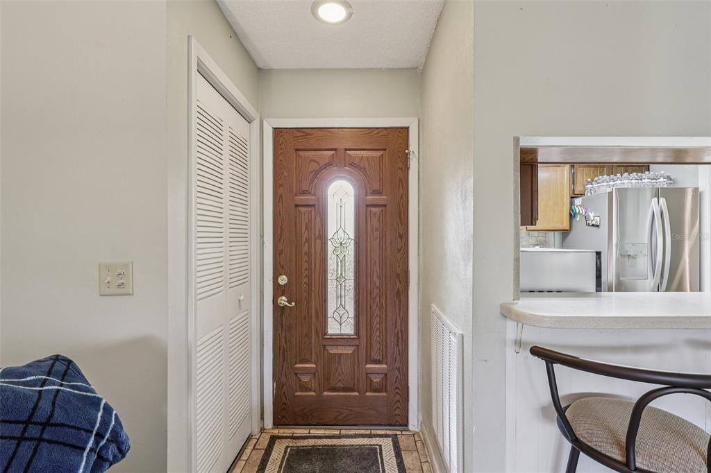 На продажу: $197,900 (2 спален, 2 ванн, 1071 Квадратных фут)