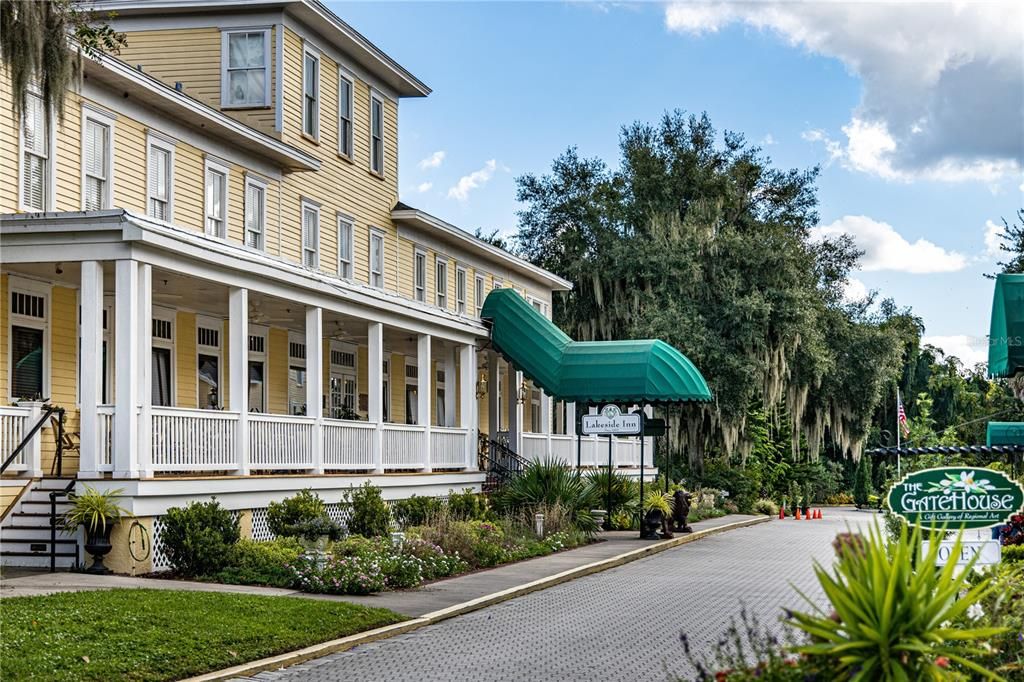 На продажу: $197,900 (2 спален, 2 ванн, 1071 Квадратных фут)