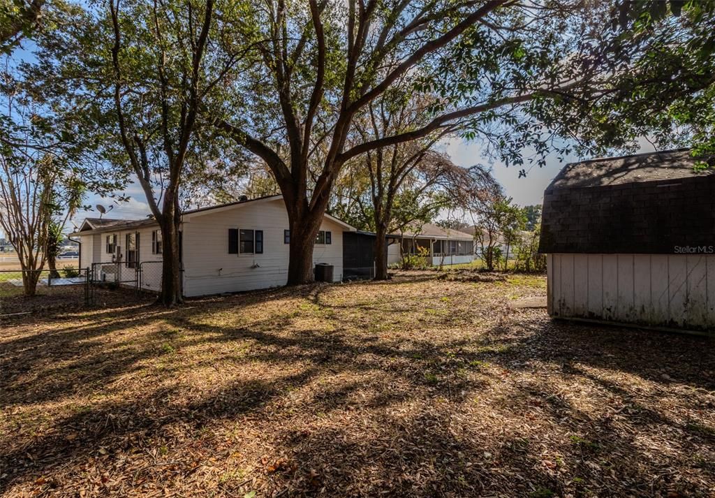 For Sale: $193,000 (2 beds, 2 baths, 1338 Square Feet)