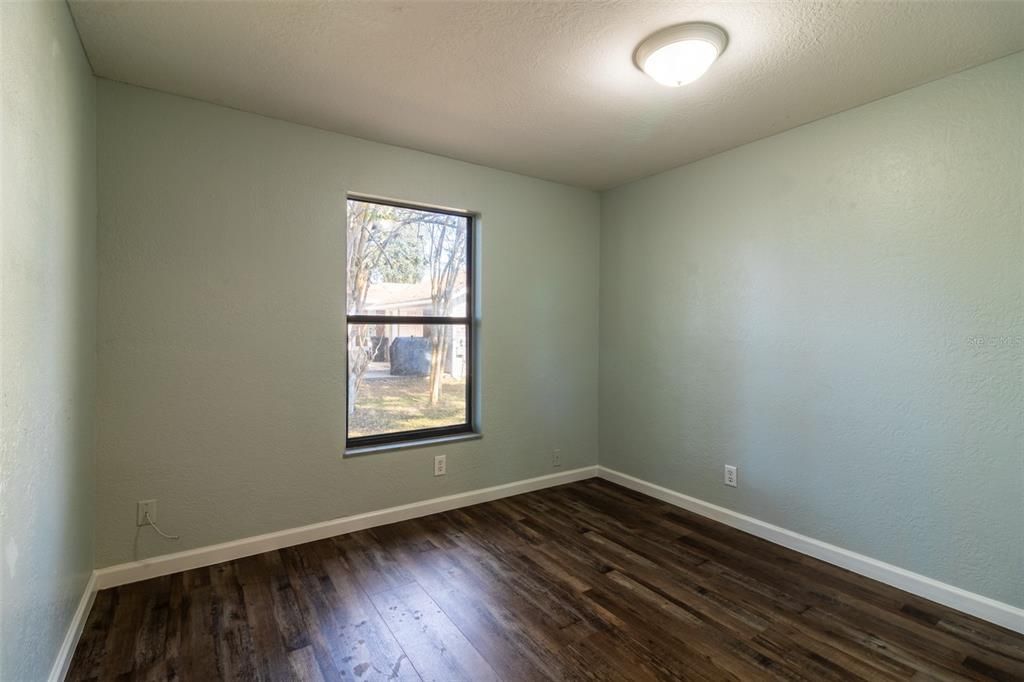 For Sale: $193,000 (2 beds, 2 baths, 1338 Square Feet)