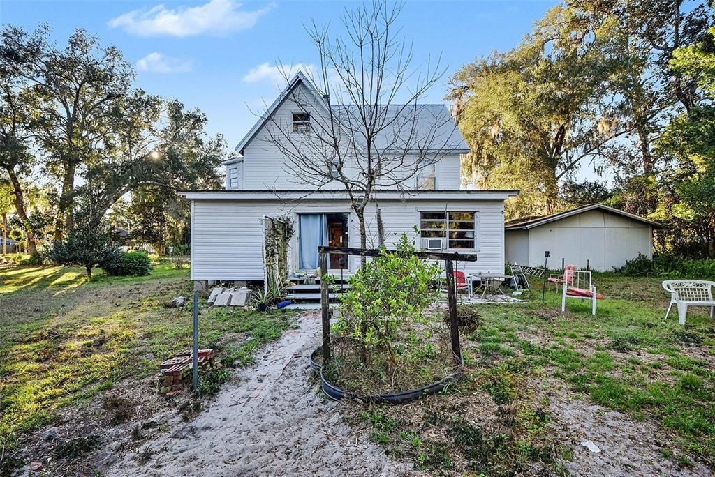 На продажу: $249,000 (4 спален, 2 ванн, 2262 Квадратных фут)