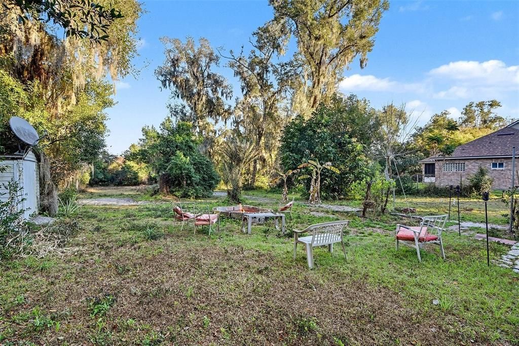 На продажу: $249,000 (4 спален, 2 ванн, 2262 Квадратных фут)