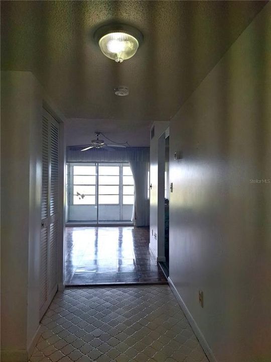 Activo con contrato: $70,000 (1 camas, 1 baños, 764 Pies cuadrados)