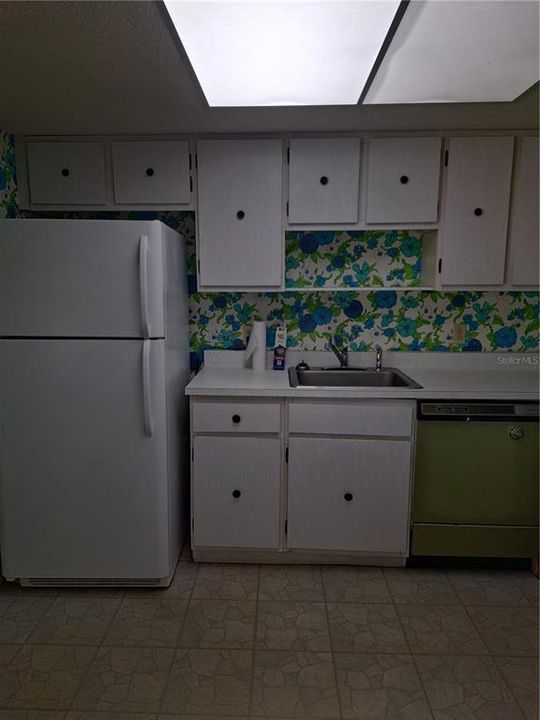 Activo con contrato: $70,000 (1 camas, 1 baños, 764 Pies cuadrados)