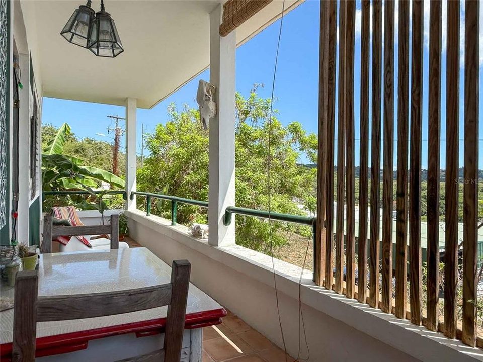 На продажу: $325,000 (2 спален, 1 ванн, 1084 Квадратных фут)