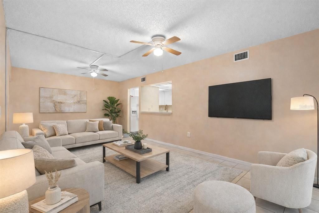 For Sale: $154,900 (2 beds, 2 baths, 897 Square Feet)