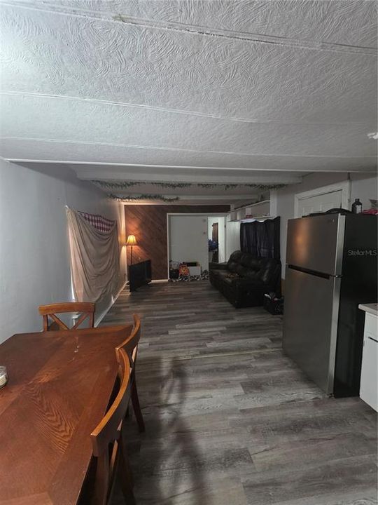 For Sale: $84,000 (2 beds, 1 baths, 672 Square Feet)