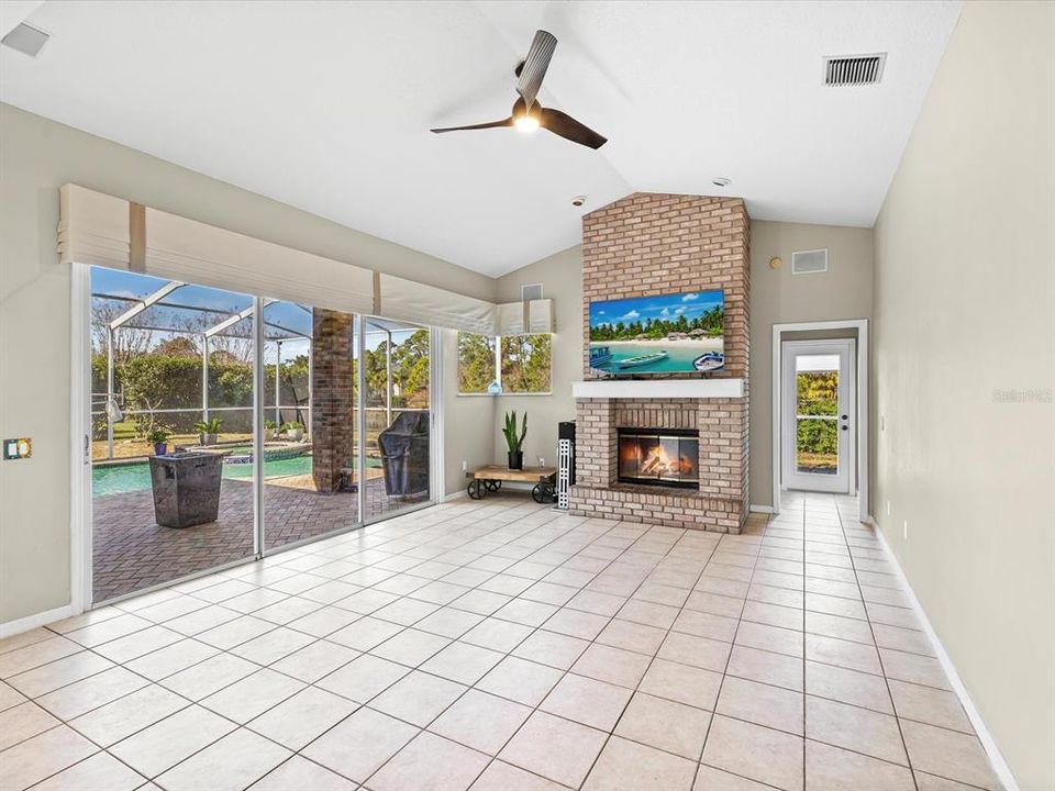 Active With Contract: $789,396 (4 beds, 3 baths, 2876 Square Feet)