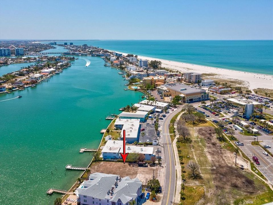 En Venta: $2,225,000 (0.34 acres)