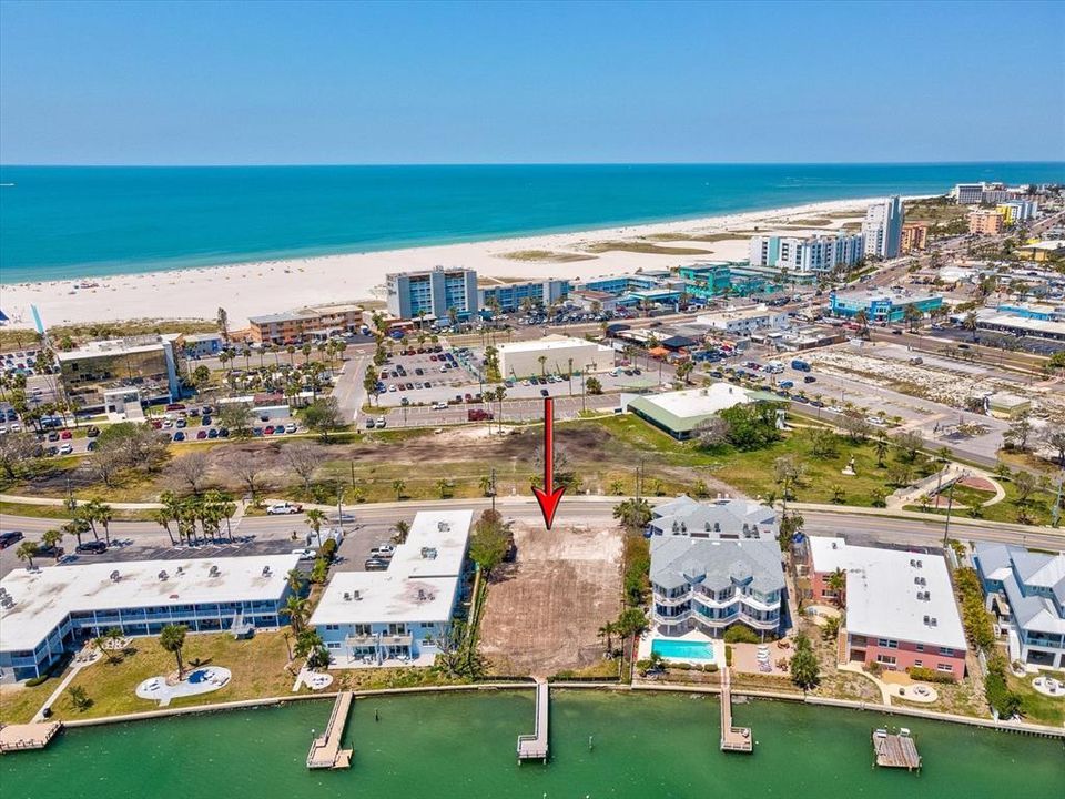 En Venta: $2,225,000 (0.34 acres)