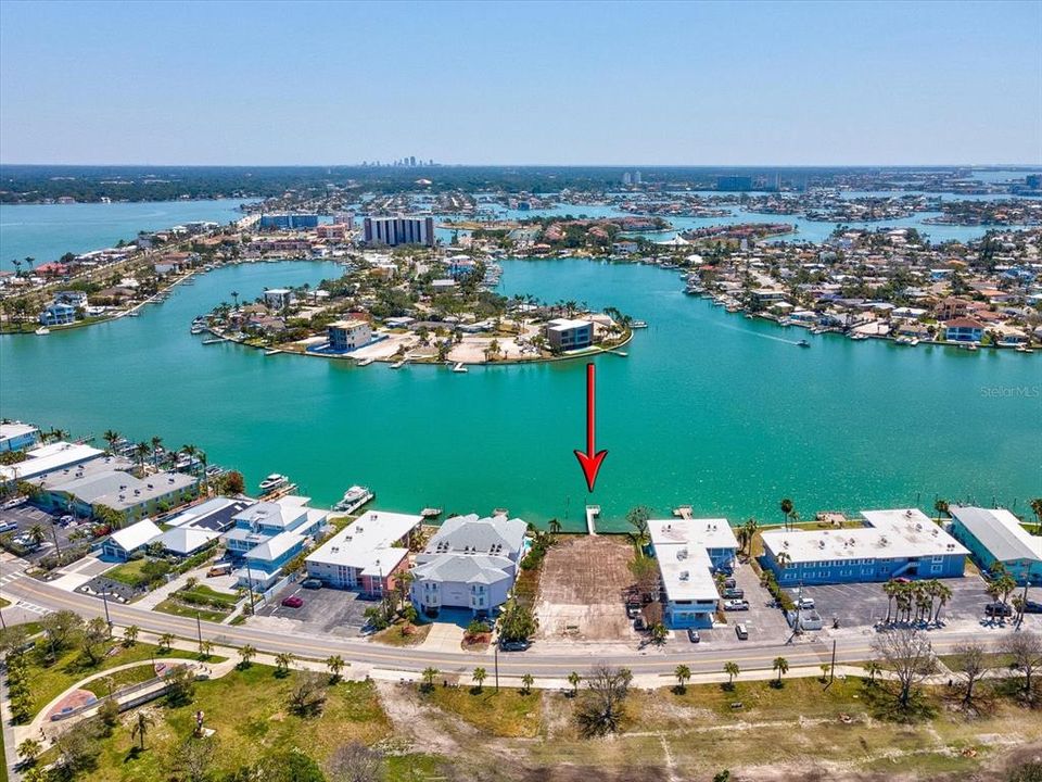 En Venta: $2,225,000 (0.34 acres)