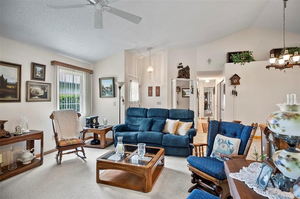 For Sale: $498,500 (3 beds, 2 baths, 1356 Square Feet)