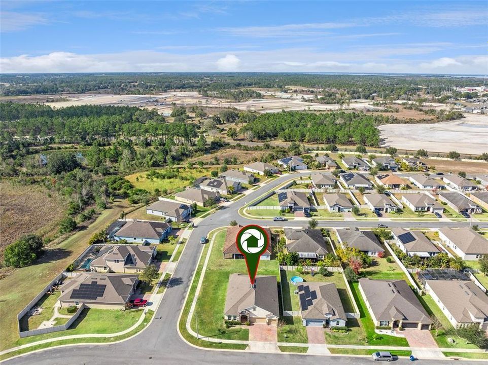 For Sale: $449,999 (4 beds, 3 baths, 2565 Square Feet)