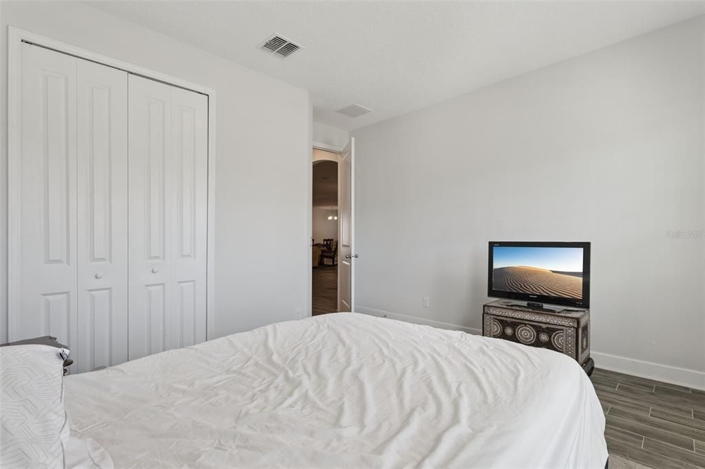 For Sale: $449,999 (4 beds, 3 baths, 2565 Square Feet)