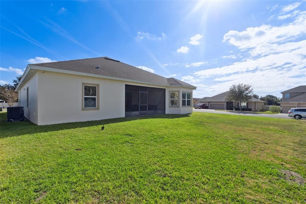 For Sale: $449,999 (4 beds, 3 baths, 2565 Square Feet)