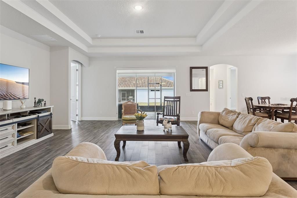 For Sale: $449,999 (4 beds, 3 baths, 2565 Square Feet)