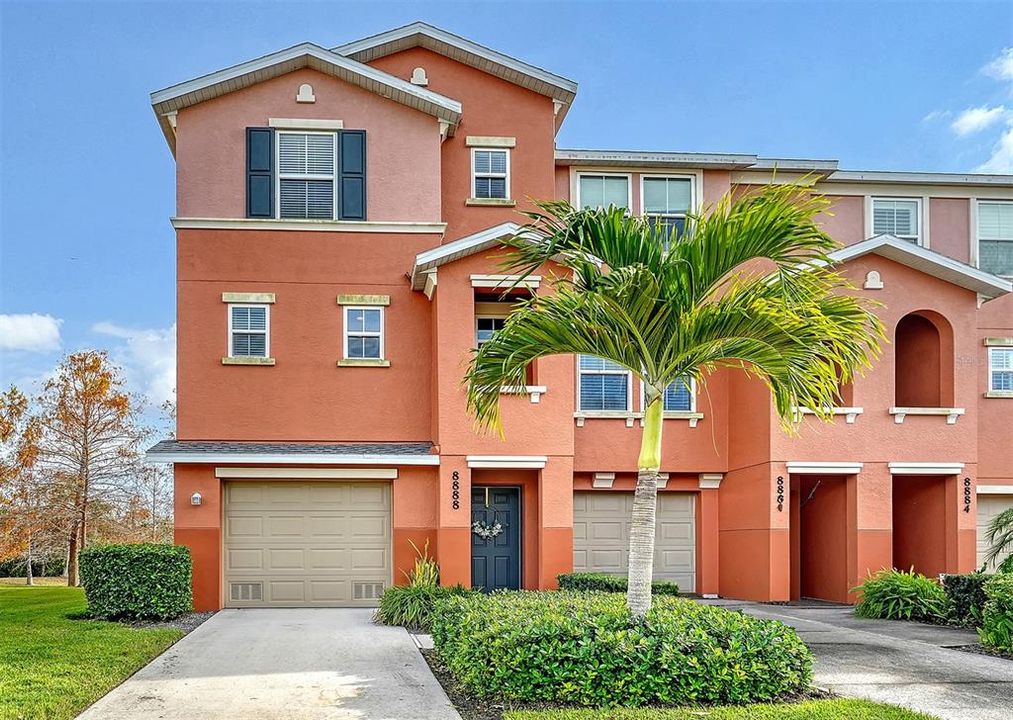 Recently Sold: $288,900 (3 beds, 2 baths, 1388 Square Feet)