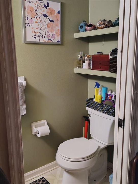 For Sale: $125,000 (2 beds, 1 baths, 960 Square Feet)