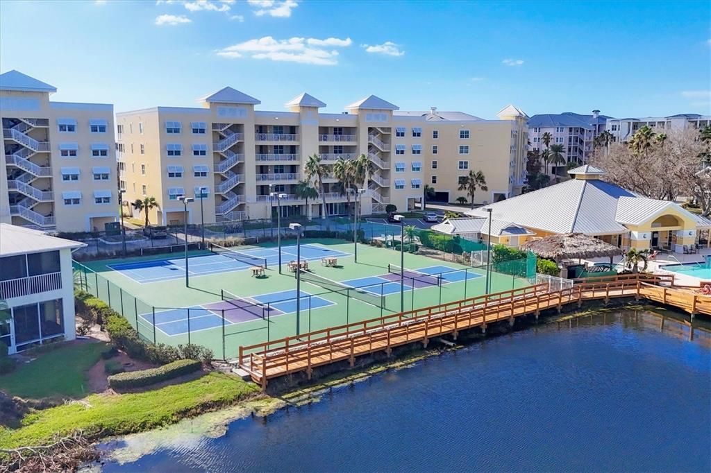 En Venta: $675,000 (2 camas, 2 baños, 1943 Pies cuadrados)