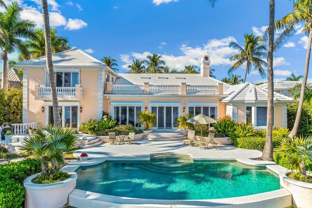 For Sale: $9,500,000 (5 beds, 4 baths, 5592 Square Feet)