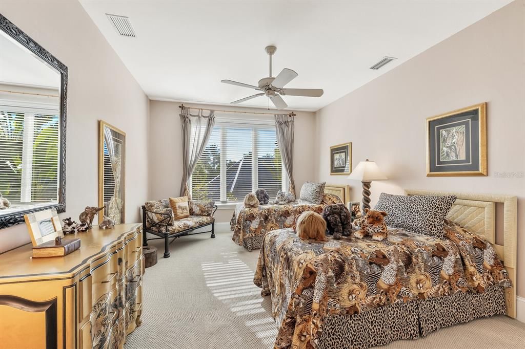 For Sale: $9,500,000 (5 beds, 4 baths, 5592 Square Feet)
