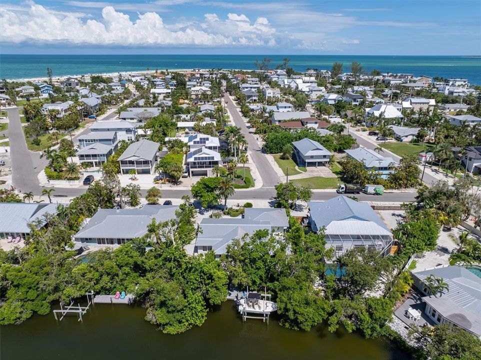 На продажу: $1,595,000 (2 спален, 2 ванн, 1800 Квадратных фут)