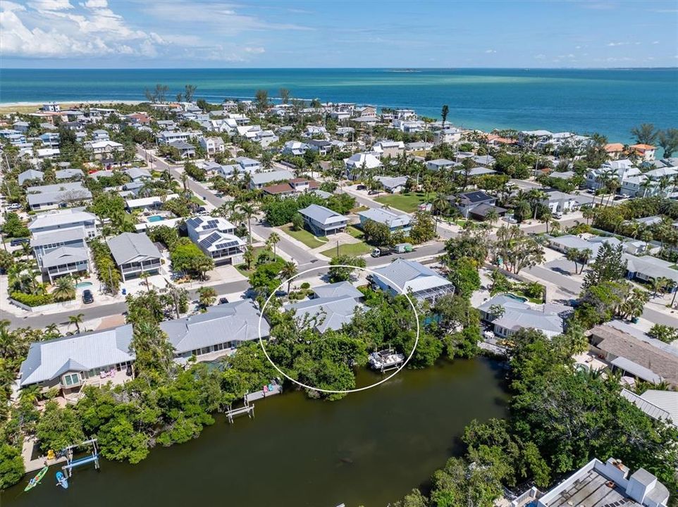 На продажу: $1,595,000 (2 спален, 2 ванн, 1800 Квадратных фут)