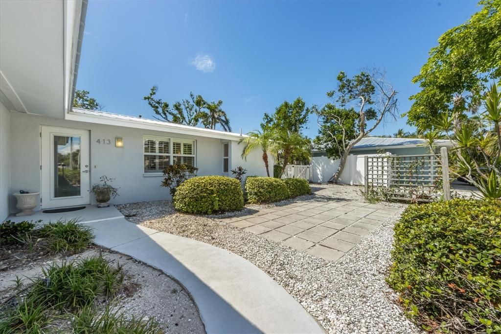 На продажу: $1,595,000 (2 спален, 2 ванн, 1800 Квадратных фут)