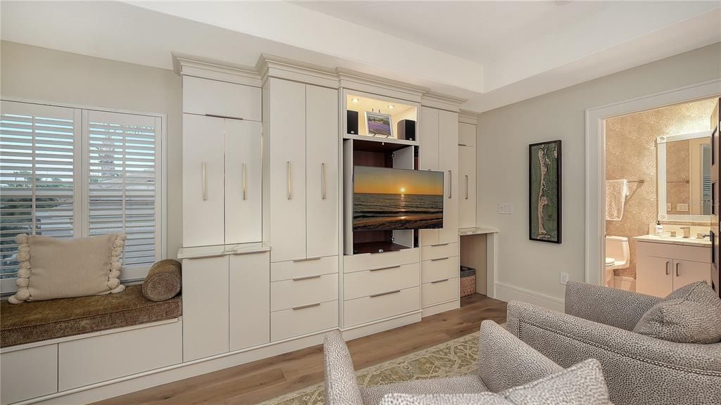 Active With Contract: $2,795,000 (4 beds, 4 baths, 3417 Square Feet)