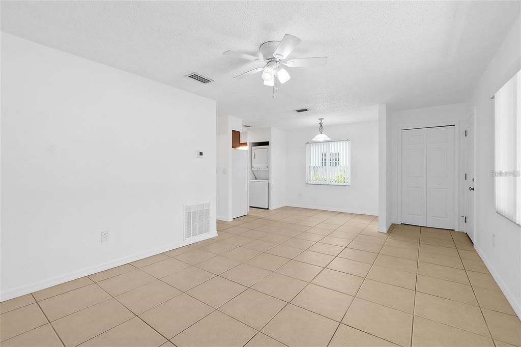 For Rent: $1,500 (2 beds, 1 baths, 900 Square Feet)