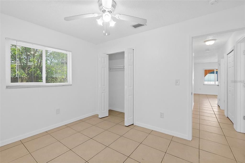 For Rent: $1,500 (2 beds, 1 baths, 900 Square Feet)