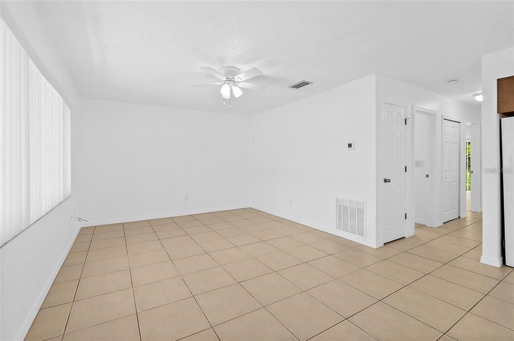 For Rent: $1,500 (2 beds, 1 baths, 900 Square Feet)